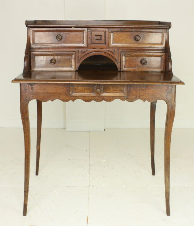 Lovely 18th Century French Provincial Lady's Desk 2