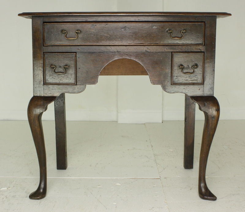 18th Century Period Welsh Country Oak Lowboy For Sale 3