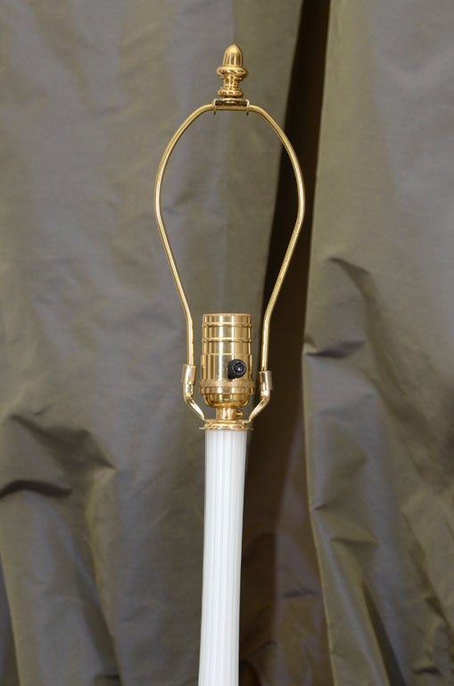 Pair of Elegant Hand Blown Opaque White Murano Glass Lamps, Italy In New Condition For Sale In New York, NY