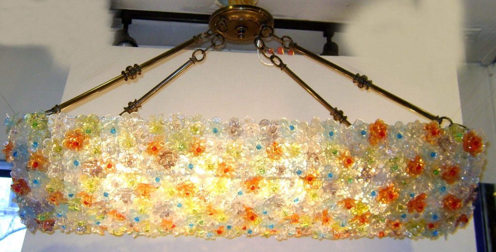 Venetian Flowers Glass Chandelier In Good Condition For Sale In New York, NY