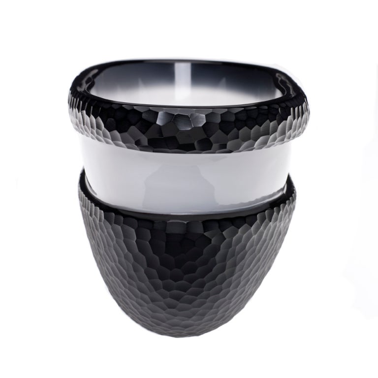 Unique Murano Glass vase, black and white Battuto technique. Made in Italy by Ferro For D. Dona