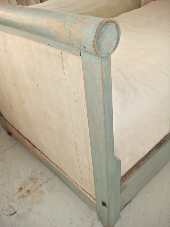 Painted Daybed 2