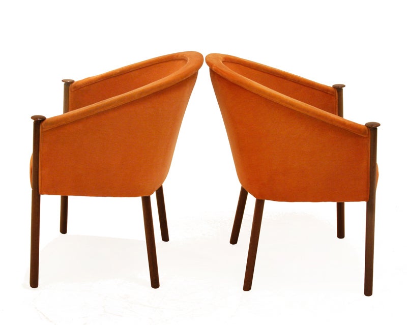 Pair of Original Rare Sculptural Ward Bennett Chairs In Good Condition In Los Angeles, CA