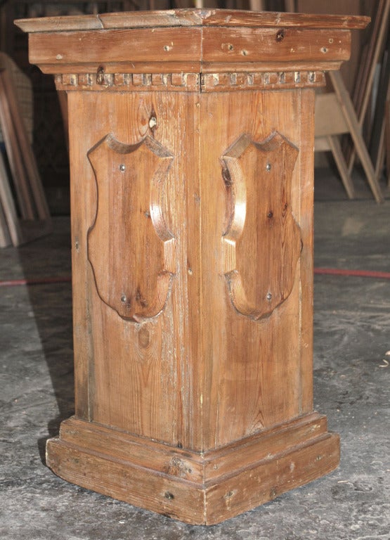 Great pedestal with decorative shields on two sides, dental molding all around. Hand stripped and waxed. 