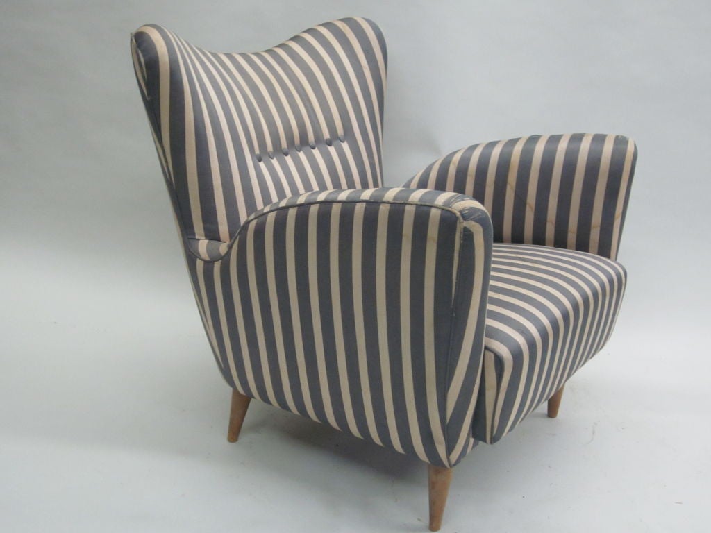 An Elegant Pair of Italian Mid-Century Modern Armchairs / Club Chairs with a Rhythemic, Sensuous, Organic, Modern Quality of Line that Carlo Molino and Gio Ponti Were both Famous for. 

Original Fabric Needs Replacement.