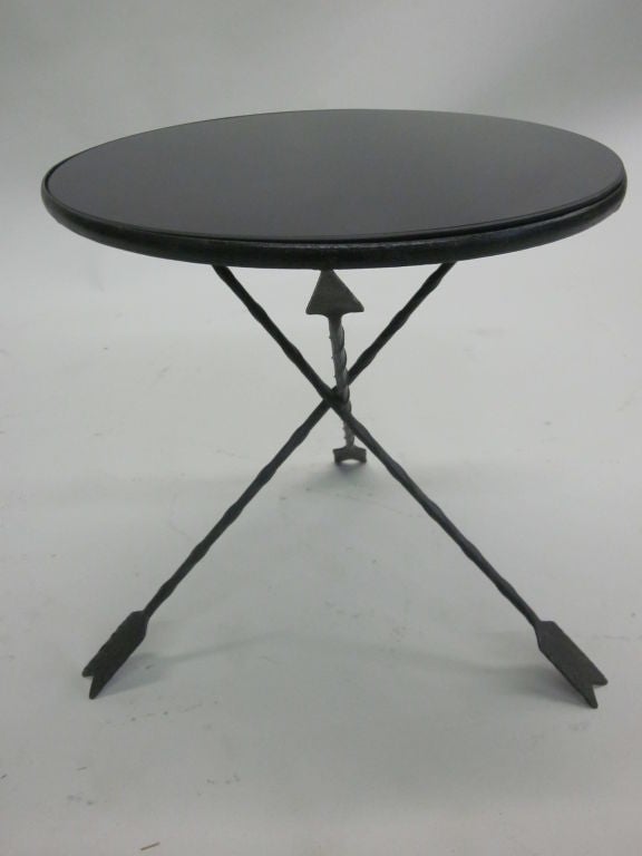 French Mid-Century Modern Neoclassical Side Table Attributed to Jansen In Good Condition In New York, NY