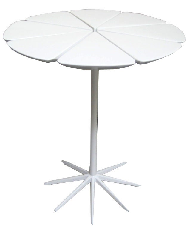 Modern Vintage Petal Table by Richard Schultz for Knoll For Sale