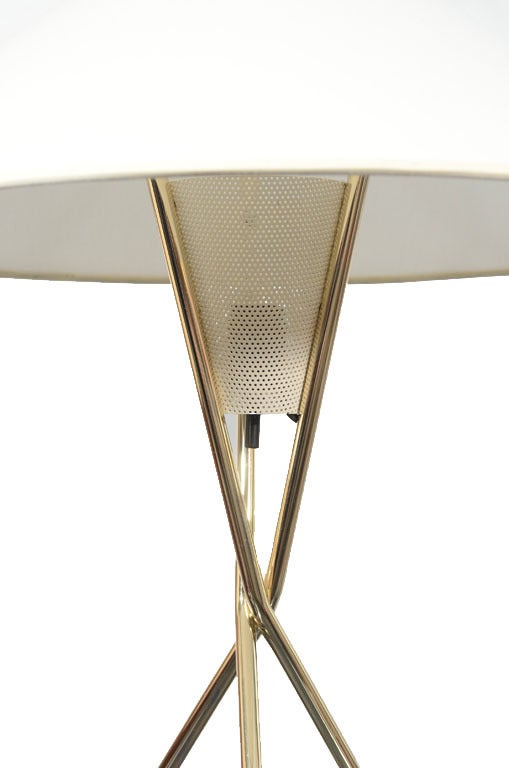 Gerald Thurston for Lightolier Brass Tripod Lamp In Excellent Condition For Sale In New York, NY