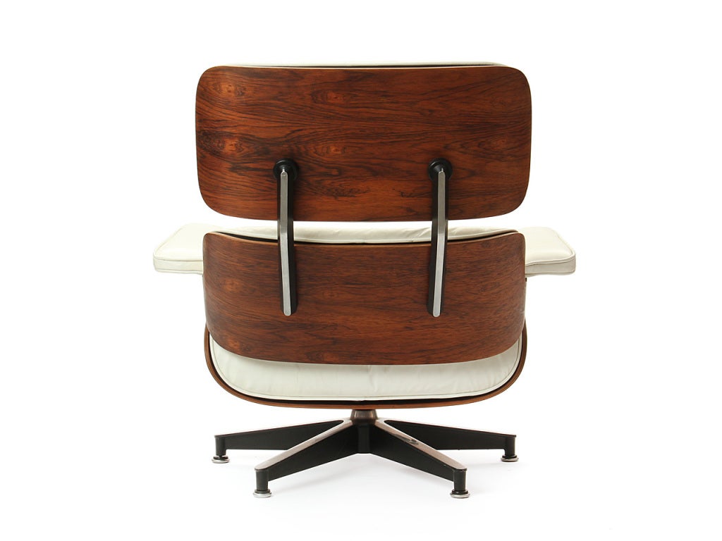 White Leather Lounge By Charles Eames In Excellent Condition In Sagaponack, NY