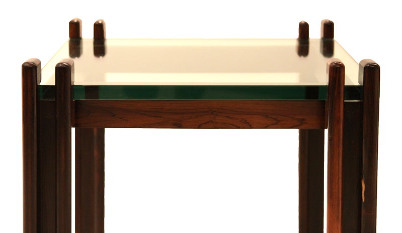 Mid-20th Century Pair of Brazilian Rosewood and Cantilevered Glass Side End Tables For Sale