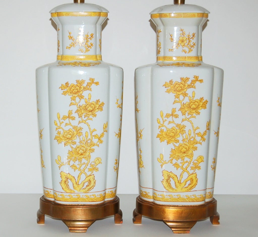 Japanese Pair of Vintage Imari Porcelain Lamps by The Marbro Lamp Company
