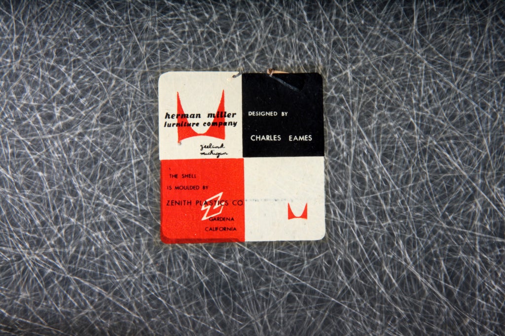 Very early Charles Eames Zenith swivel dowel for Herman Miller 3