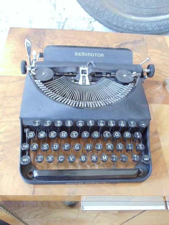 American Remington Deluxe Remette Typewriter
