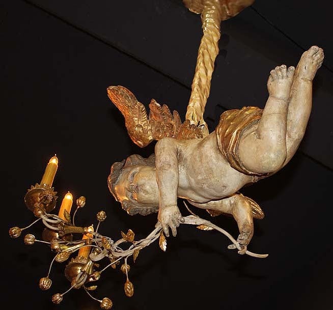 Unusual 18th Century Three-Light Italian Winged Angel Chandelier For Sale 1