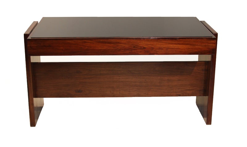 Rosewood and black glass desk by Joaquim Tenreiro In Good Condition In Hollywood, CA