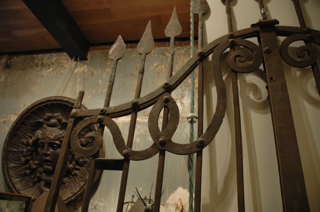 Gates from a Famous Venetian Palazzo In Good Condition For Sale In New York, NY
