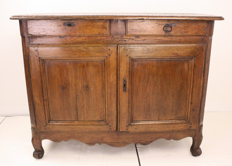 18th Century Warm, Glowing, Snail-Footed Period French Pine Buffet