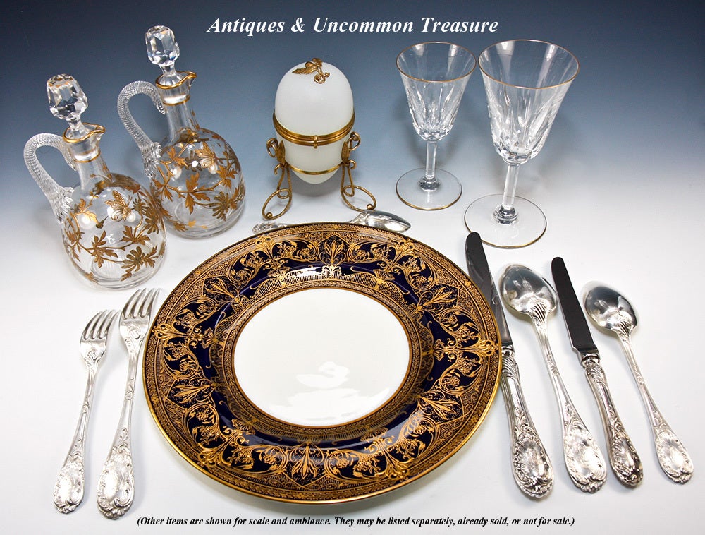 Set: 12 Fine Raised Gold Dinner Plates, 1930 Royal Worcester 5