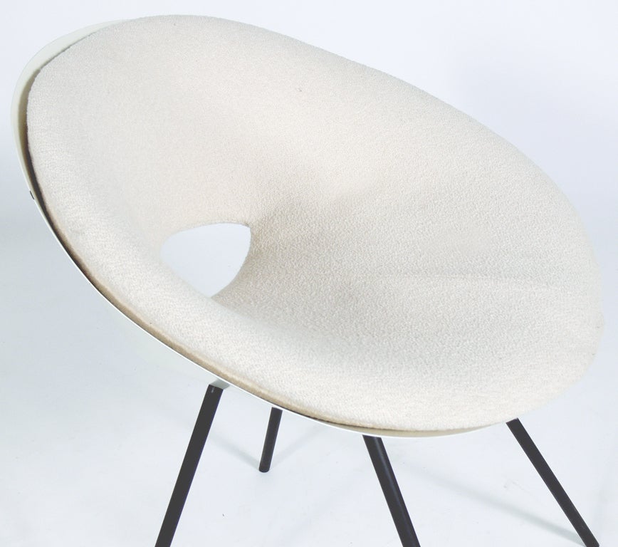 Sculptural Modernist Chair designed by Donald Knorr In Excellent Condition In Atlanta, GA