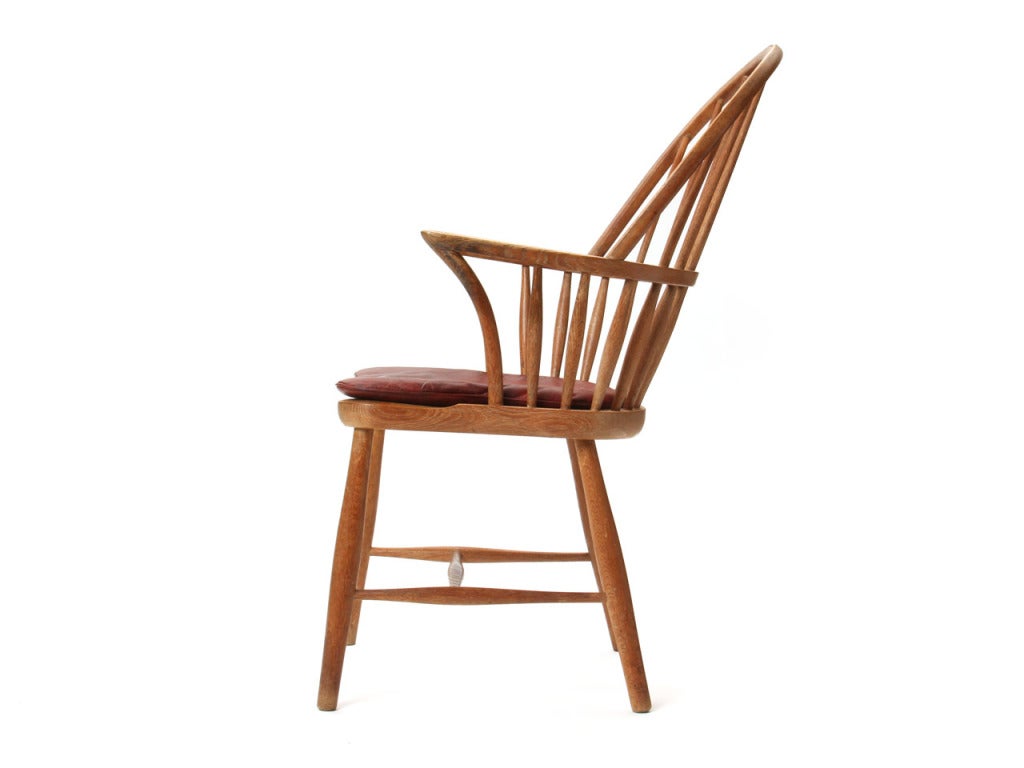 Dänischer Windsor-Stuhl aus Eiche von Frits Henningsen aus den 1930er Jahren im Zustand „Gut“ im Angebot in Sagaponack, NY