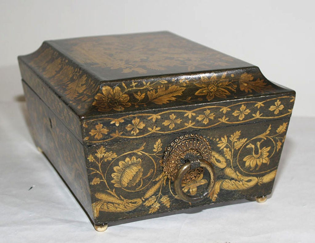 A REGENCY PENWORK WORK BOX. ENGLISH, CIRCA 1820 For Sale 2
