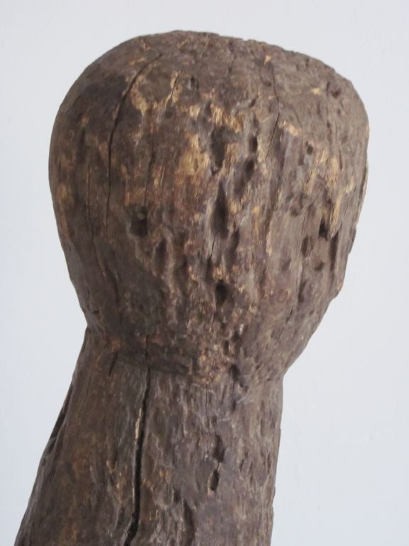 Geschnitzte Aftikale Holzskulptur aus Togo (19. Jahrhundert) im Angebot