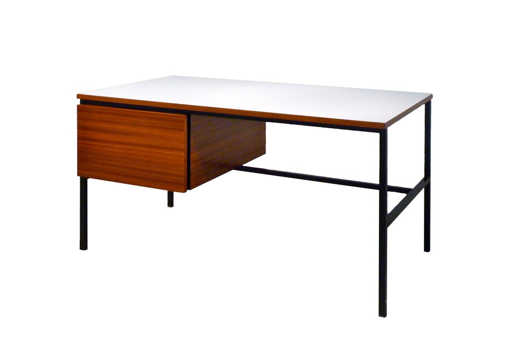 Desk 620 by Pierre Guariche - Minvielle edition - circa 1955 For Sale 4