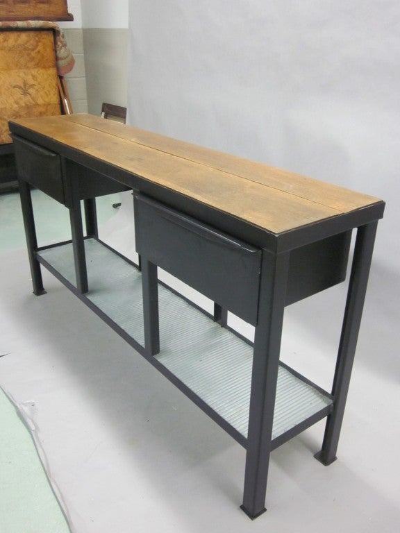 French Midcentury Modern Steel & Walnut Console / Sideboard In Good Condition For Sale In New York, NY