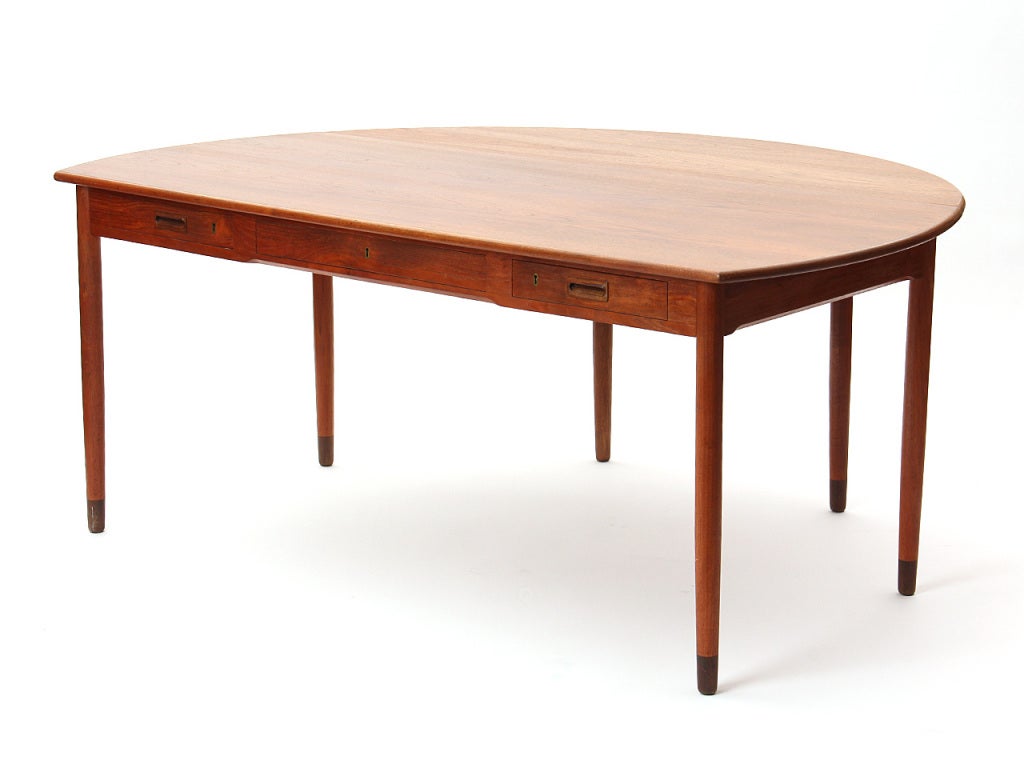 Drop Leaf Executive Desk by Willy Beck In Good Condition For Sale In Sagaponack, NY