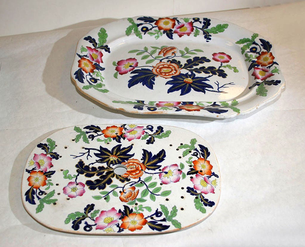 19th Century THREE IRONSTONE SERVING PLATTERS. ENGLISH, CIRCA 1850 For Sale