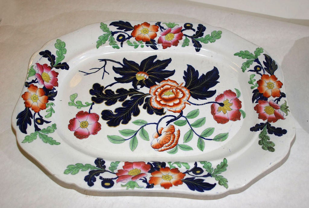 THREE IRONSTONE SERVING PLATTERS. ENGLISH, CIRCA 1850 For Sale 1