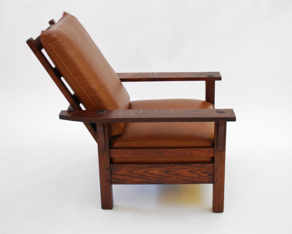 20th Century L & JG Stickley Morris Chair For Sale