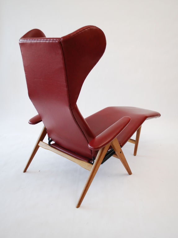 H.W. Klein Chaise Lounge Chair, Circa 1960, Danish Modern In Good Condition In West Palm Beach, FL