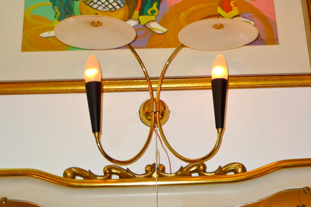 Pair of French 1950's Biomorphic Plexi Sconces For Sale 2