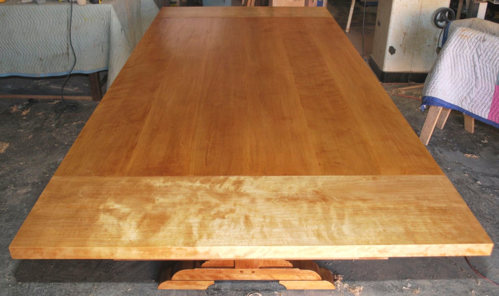 Expandable Country Dining Table, Custom Made by Petersen Antiques  In Excellent Condition For Sale In Los Angeles, CA
