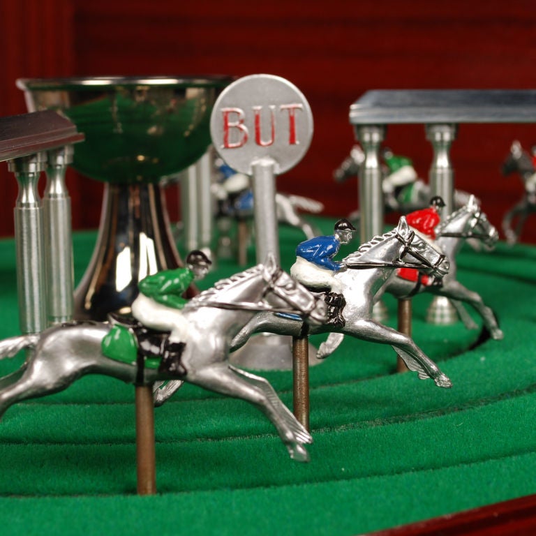large horse race game