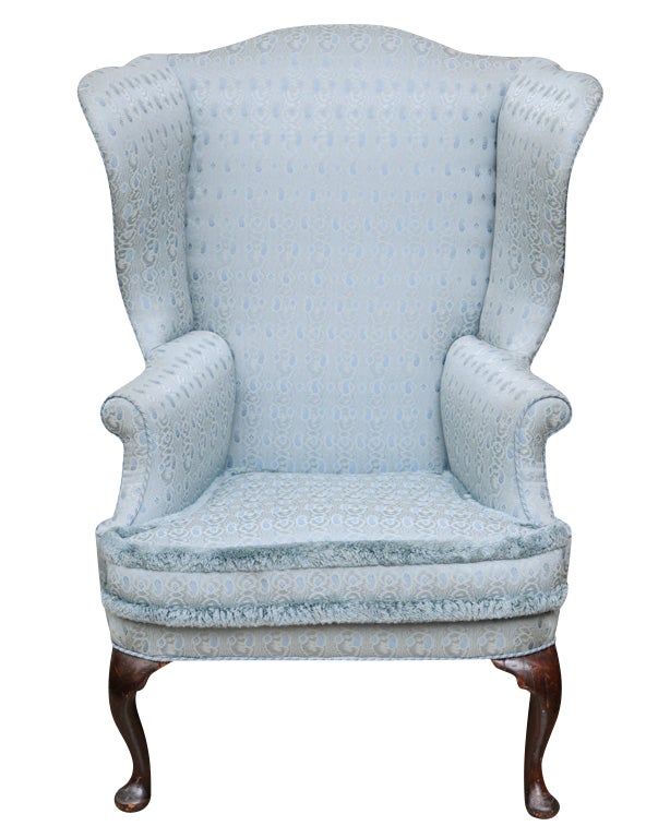 English Queen Anne  Easy, Wing, Lounge Arm Chair, Walnut, 18th Century For Sale