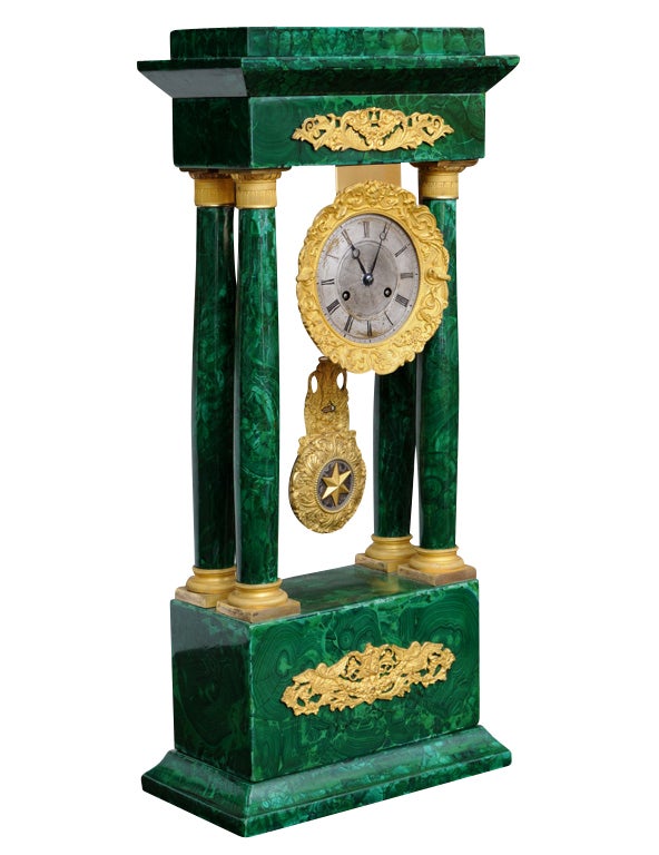 19th Century French Empire Columned Malachite Mantel Clock, with Ormolu, 19th century For Sale