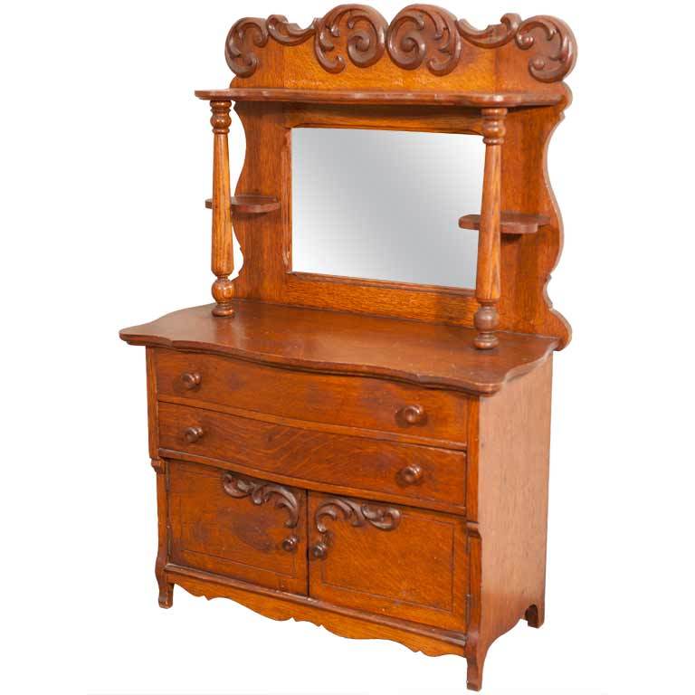 Apprentice Model or Salesman's Sample Miniature Oak Sideboard For Sale