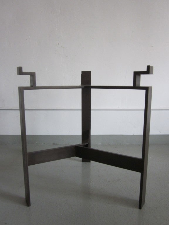 Pair of French Midcentury Style Bronzed Iron End Tables Manner of Jacques Quinet In Excellent Condition For Sale In New York, NY