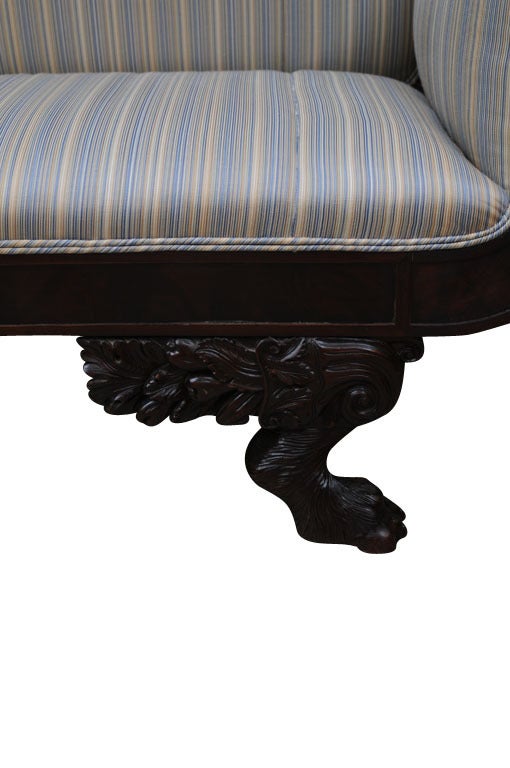 American Hand Carved Mahogany Sofa, Settee, 19th Century In Good Condition In West Palm Beach, FL