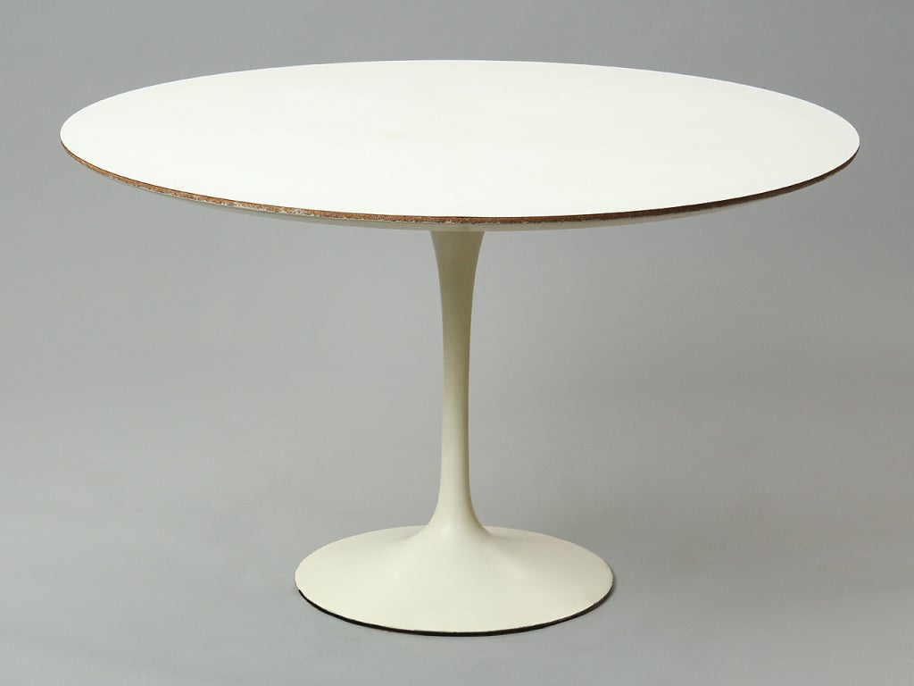 Mid-20th Century Dining Set by Eero Saarinen For Sale