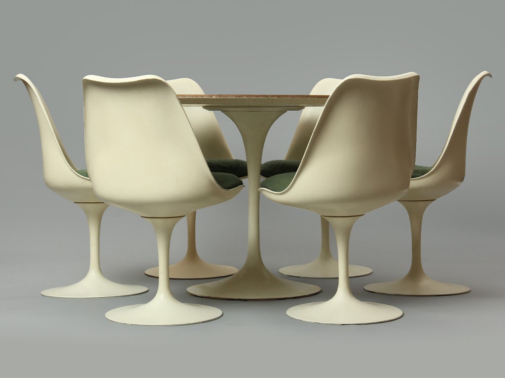 Esstisch-Set von Eero Saarinen im Angebot 2