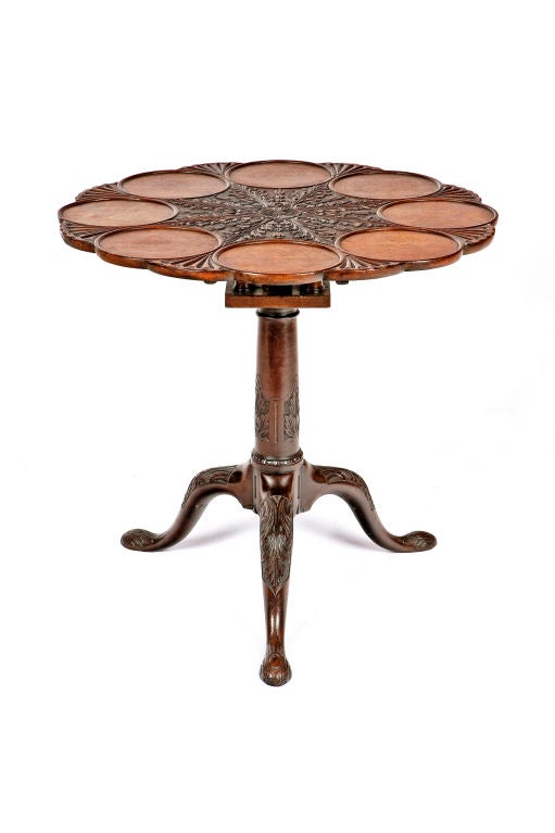 Carved Georgian Mahogany Tilt-Top Supper Table For Sale
