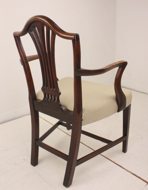 Antiker georgianischer Mahagoni-Sessel aus dem 18. Jahrhundert im Angebot 2