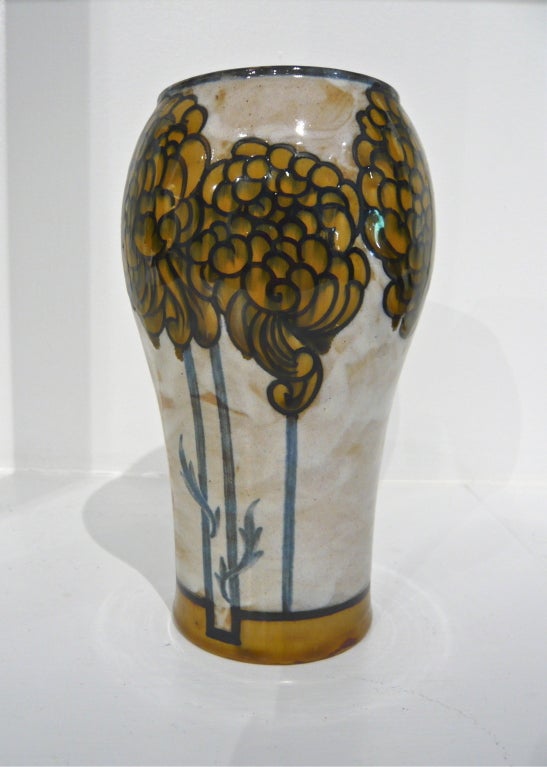 Royal Doulton Art Pottery Vase *SATURDAY SALE* 4