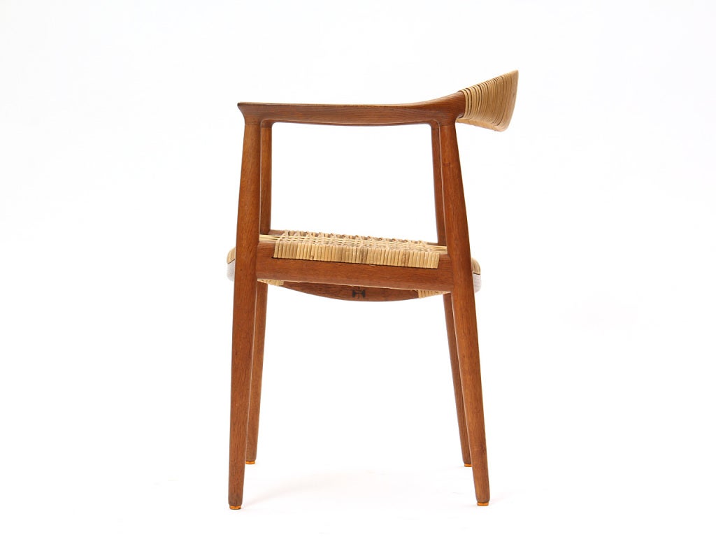 the round chair