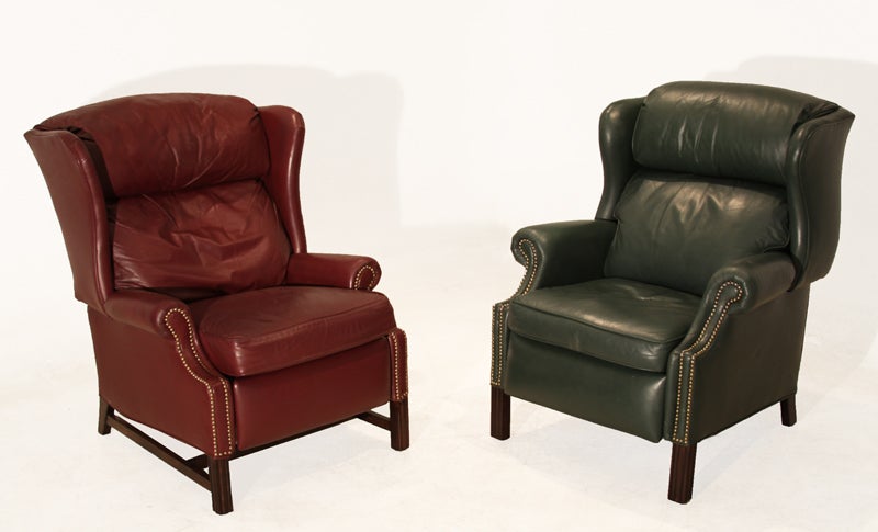 Traditional Sculptural Wingback Leather, Mahogany and Brass Recliner For Sale 5