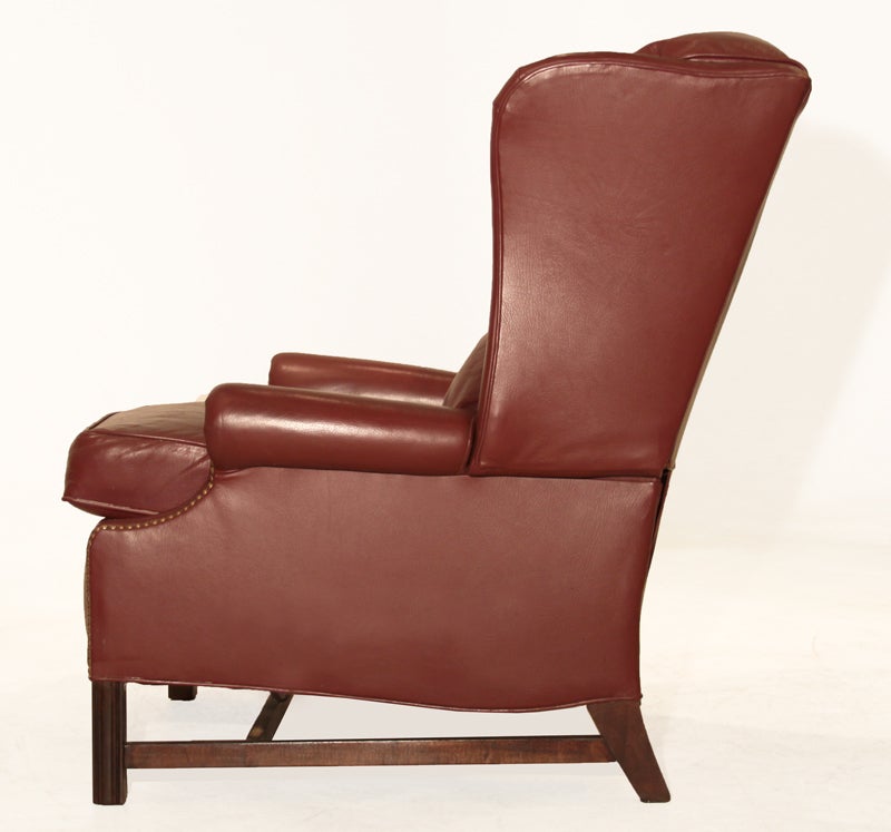 Traditional Sculptural Wingback Leather, Mahogany and Brass Recliner In Good Condition For Sale In Los Angeles, CA