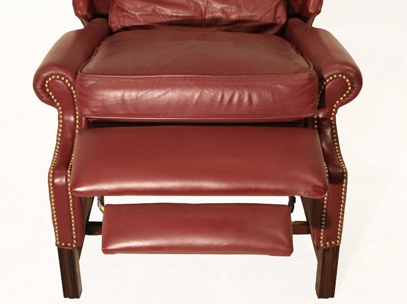 Traditional Sculptural Wingback Leather, Mahogany and Brass Recliner For Sale 3